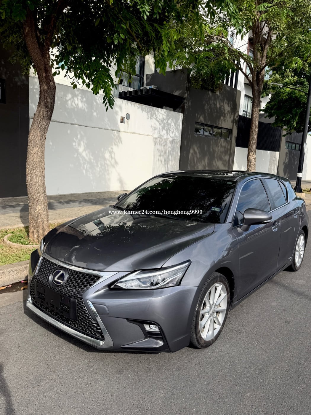 2012 LEXUS CT200h