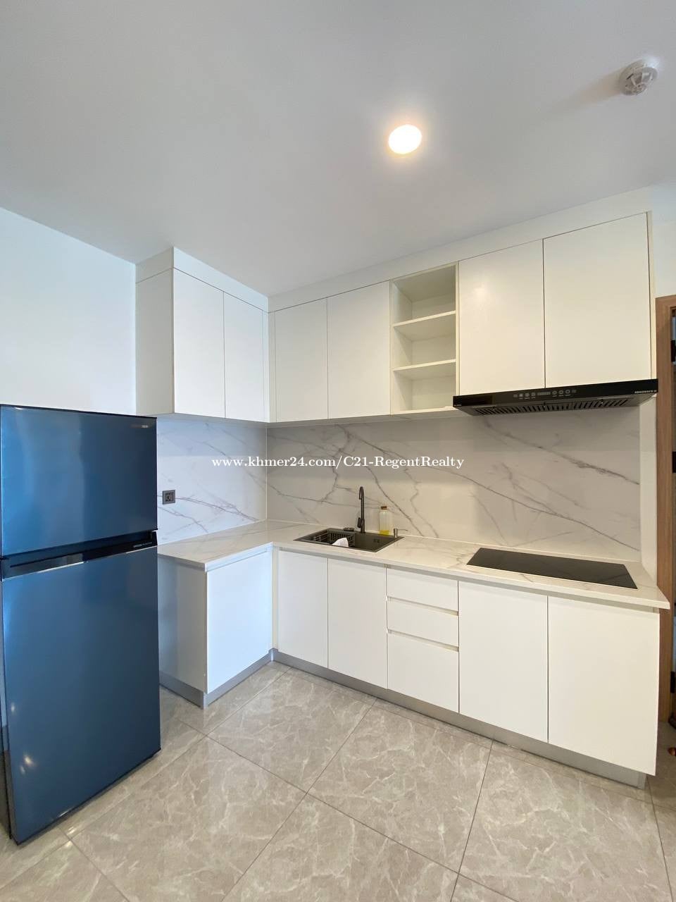 2BR for rent in SenSok near AEON2