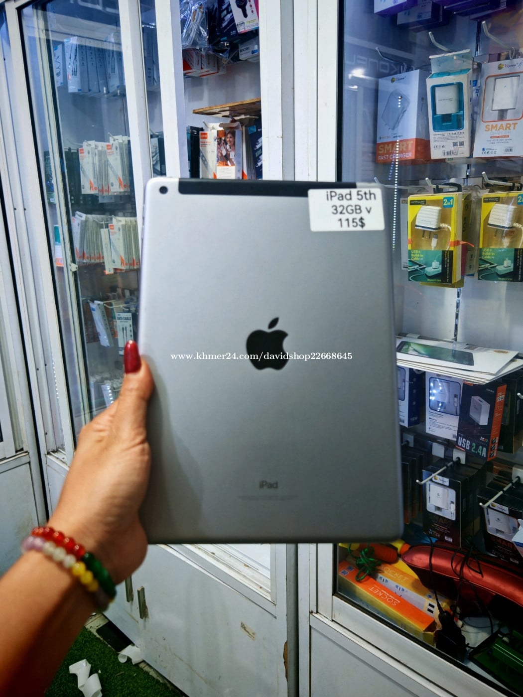 iPad 5th generation/32GB/Sim+wifi