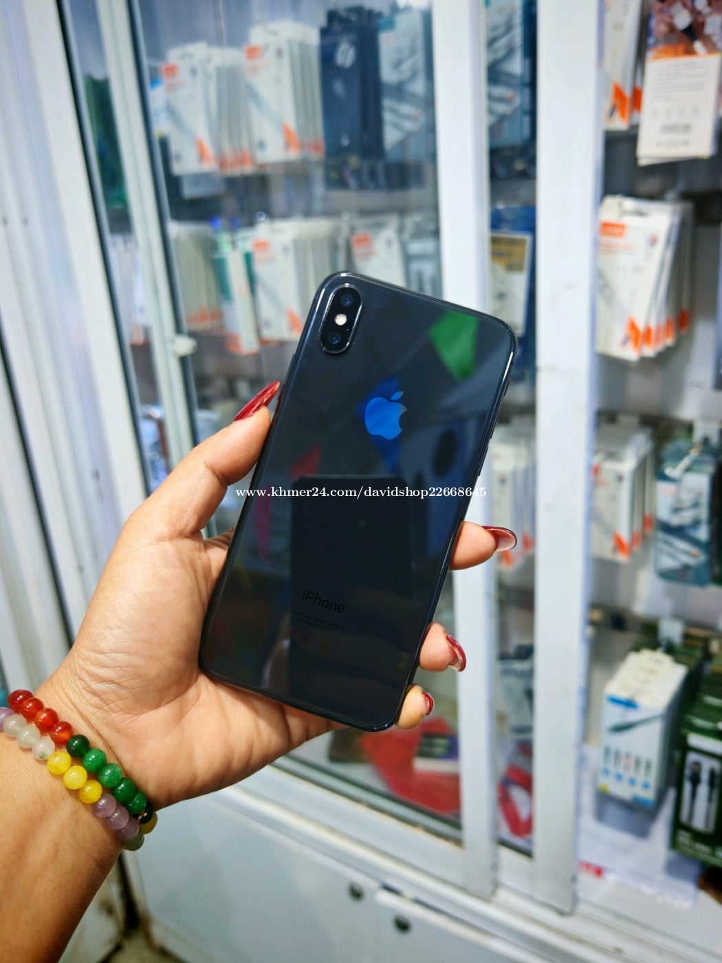 iPhone X/64GB អត់ស្គែនតួរស្អាត