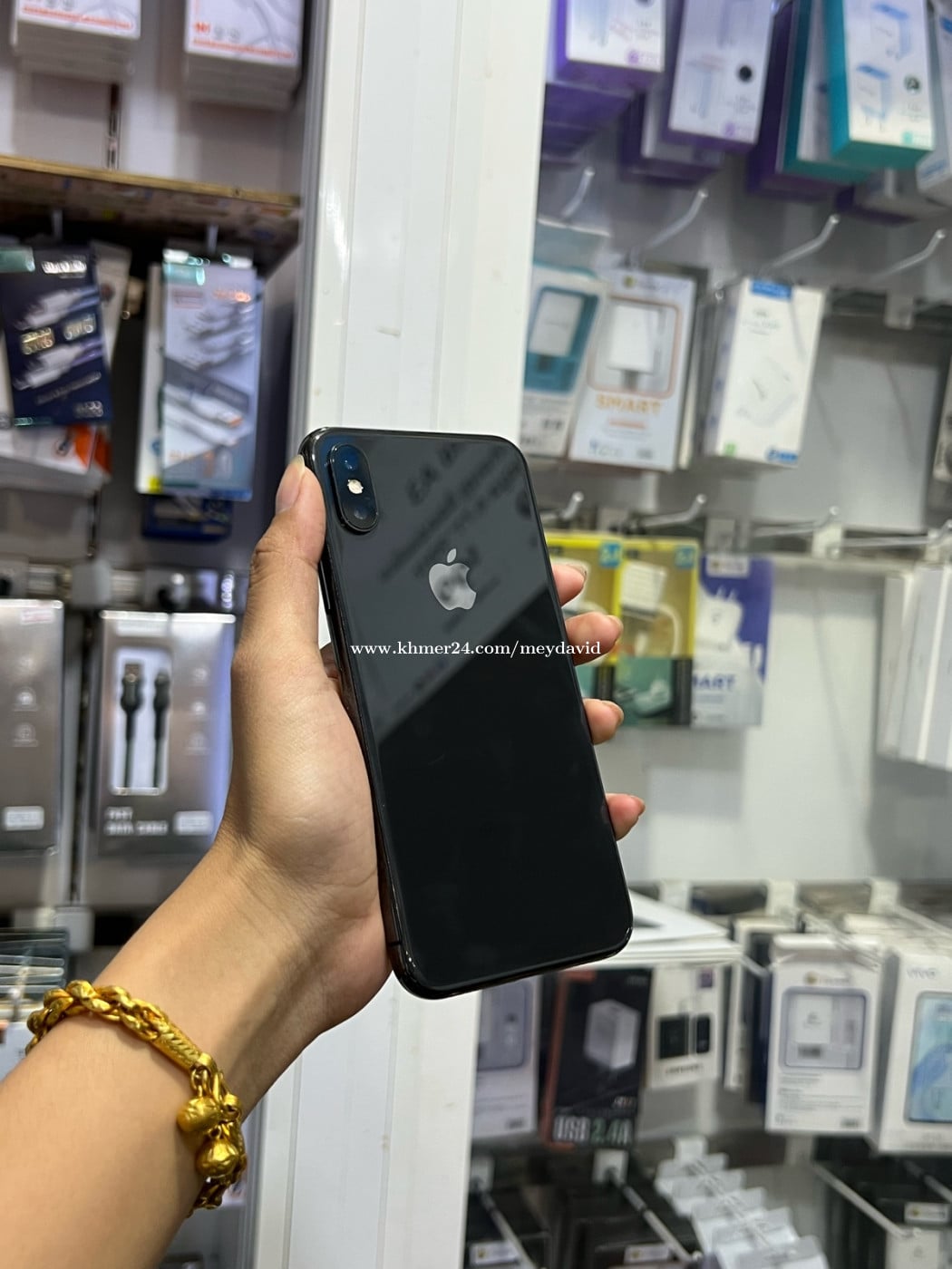 iPhone X ពណ៌ខ្មៅ🍏 64GB🔋 តួស្អាត (មានស្កេន) អត់ជាប់អី (ធានា1ខែ) 📥