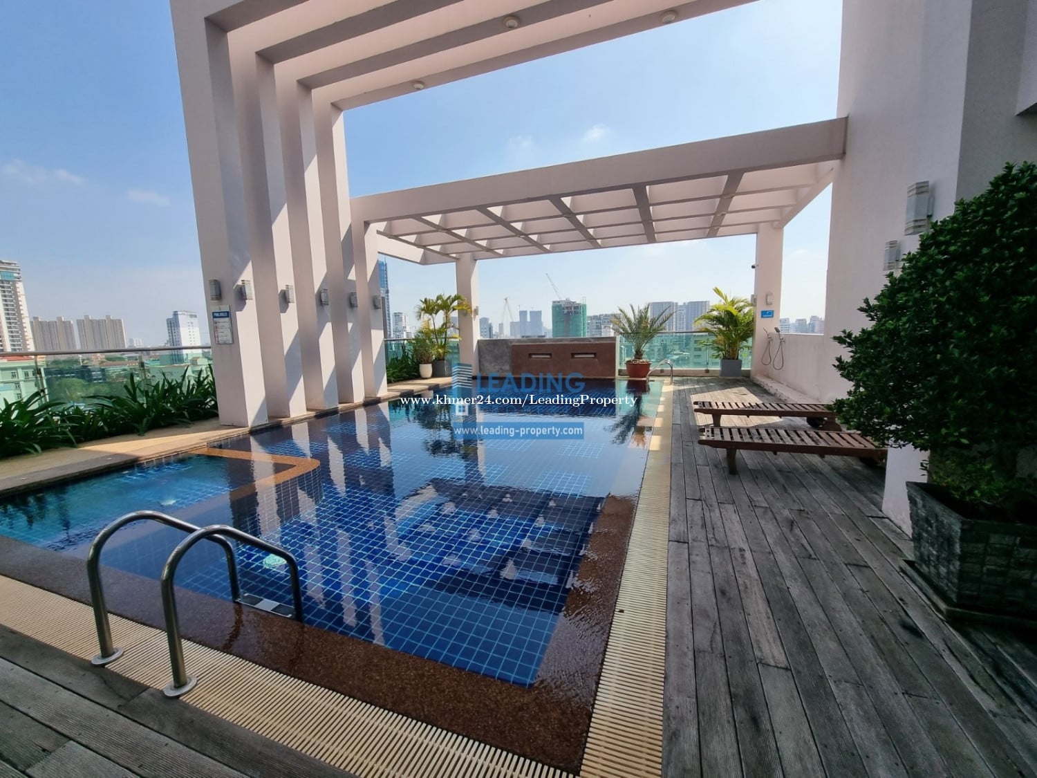 N367 | BKK3 | Best 2 Bedrooms Apartment with Swimming Pool and Laundry services
