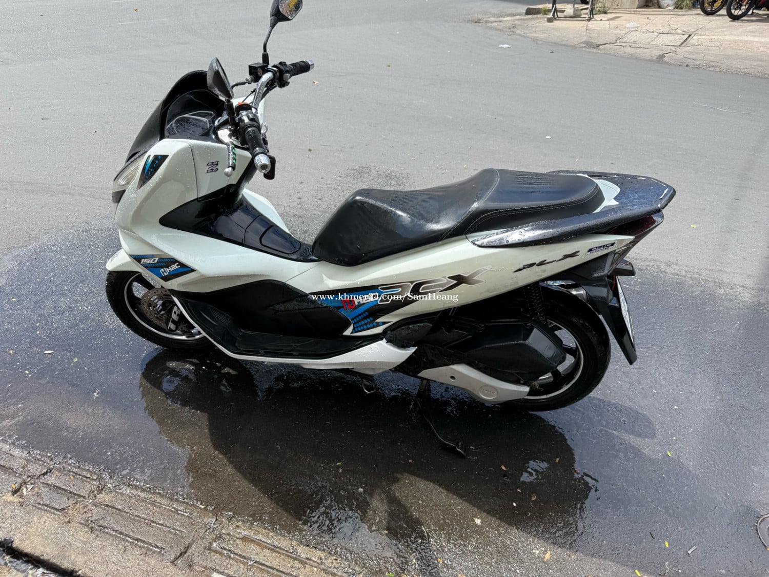 Pcx 150cc មានពន្ធ