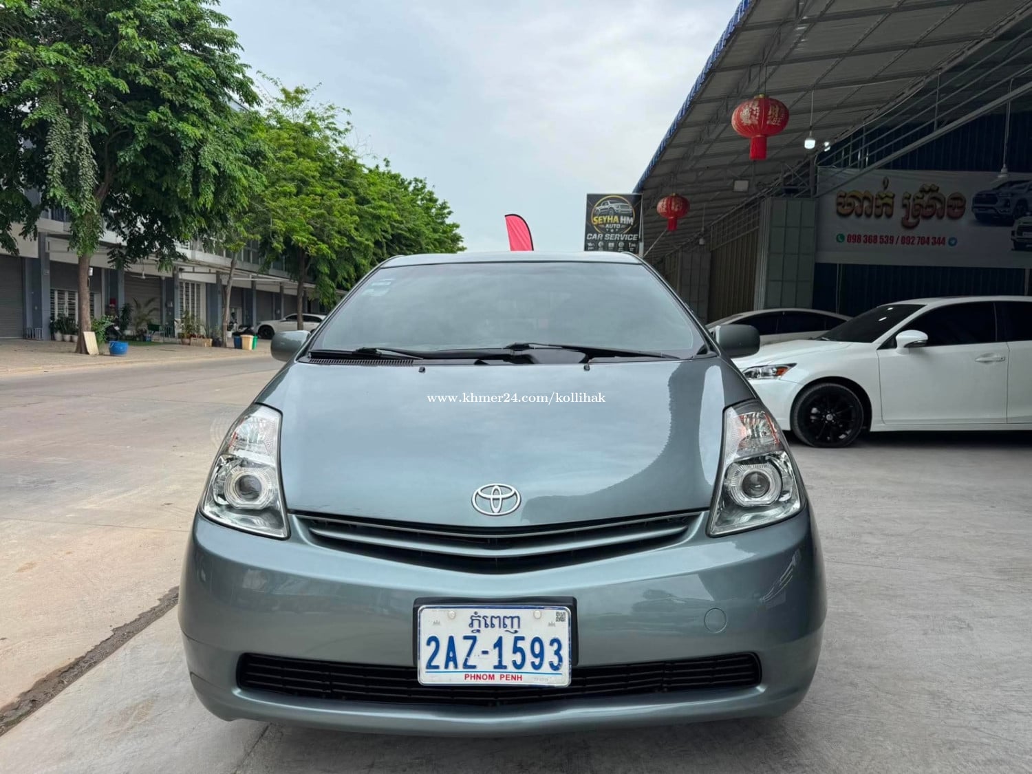 Prius 05 អាគុយ2014 ពណ៌ប្រផេះ