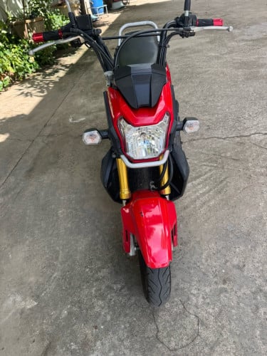 សួរស្តី