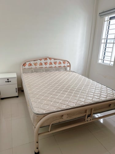 គ្រែមួយទឹក