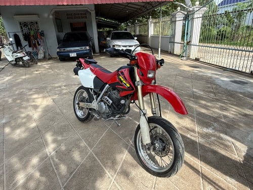 ម៉ូតូលក់