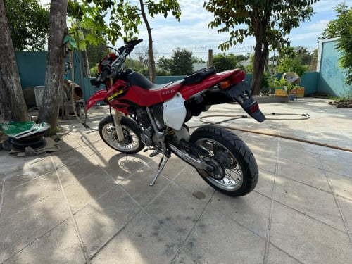 ម៉ូតូលក់