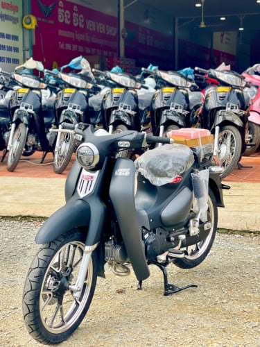 មានសេវាកម្ម បង់រំលស់ម៉ូតូ ទិចដាច់និងវៃដូរគ្រប់សេរីម៉ូតូ