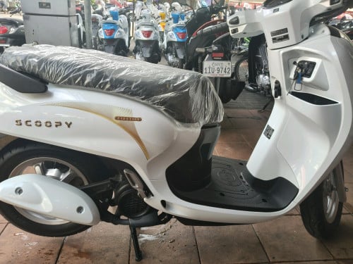 លក់ម៉ូតូ