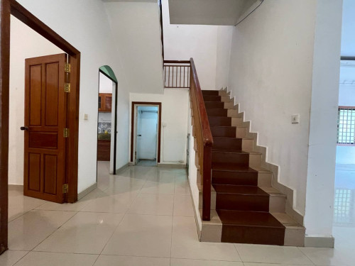 ផ្ទះវីឡាសម្រាប់ជួល នៅសង្កាត់ផ្សារដើមថ្កូវ