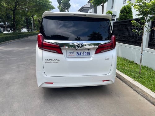 ឡានស្អាត ឆ្វេងស្សុីន