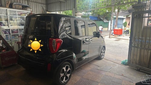 ឡានស្អាតអត់បុកប៉ះ