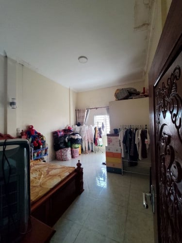 ផ្ទះអាជីវកម្មលក់បន្ទាន់ តម្លៃក្រោមនៅជិតស្តុបលូ៥ស្ទឹងមានជ័យ។
