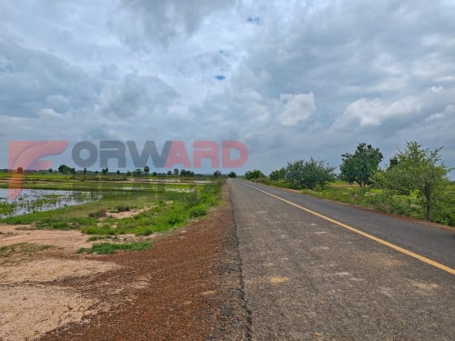 ដីលក់បន្ទាន់ នៅស្រុកពារាំង ខេត្តព្រៃវែង