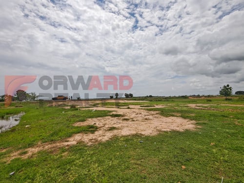 ដីលក់បន្ទាន់ នៅជិតផ្សារស្នាយពល ស្រុកពារាំង ខេត្តព្រៃវែង-55km ពីភ្នំពេញ