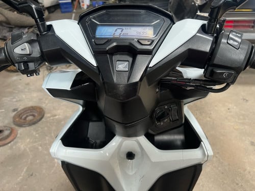 ម៉ូតូលក់