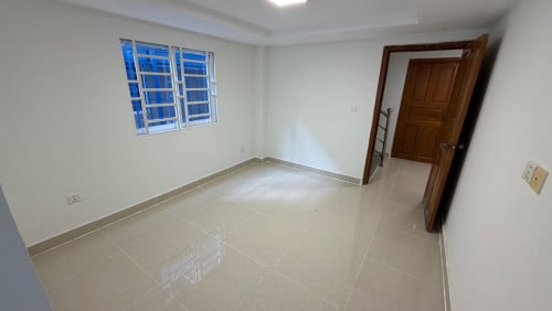ផ្ទះស្អាត ទីតាំងល្អ បរិយាកាសល្អ