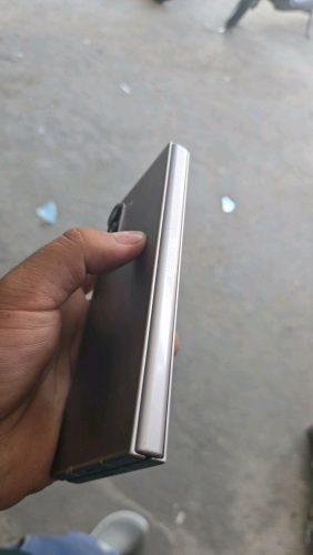ត្រូវការលុយ