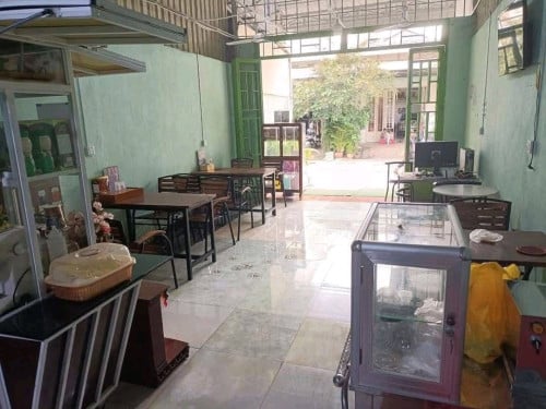 ដីដែលមានឃ្លាំងស្រាប់ លក់បន្ទាន់