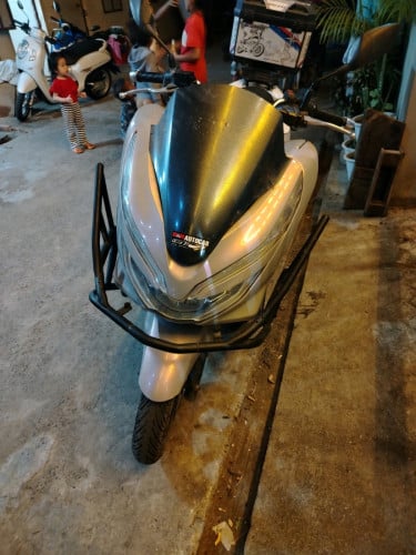 ម៉ូតូ