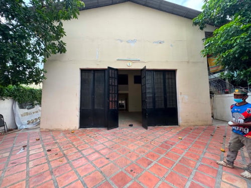 ឃ្លាំងសម្រាប់ជួល​ នៅភ្នំពេញថ្មីសែនសុខ