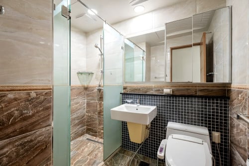 𝐅𝐨𝐫 𝐑𝐞𝐧𝐭: 1-Bedroom Apartment – De Castle Royal BKK1