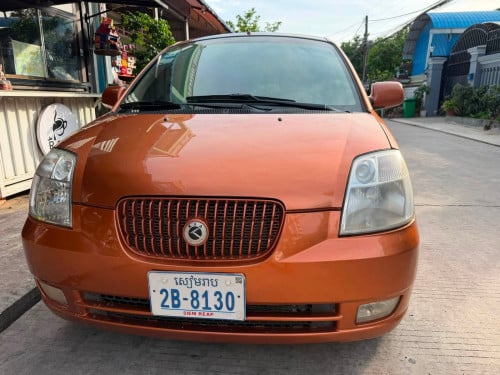 ឡានលក់ 2005