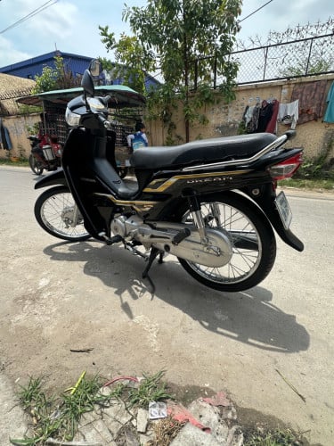 លក់សេរី(2023)