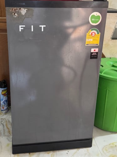 លក់ទូរទឹកកកតូចតម្លៃឡៃឡុង 40$នៅប្រើបានល្អ
