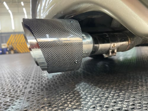 កន្ទុយសុីមាំង Akrapovic 63-114mm