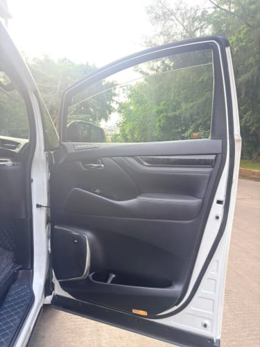 មហាថ្មីAlphard 2019 Executive Lounge full option