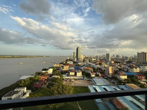 𝐅𝐨𝐫 𝐑𝐞𝐧𝐭: Available 2BR Apartment – Morgan Condo