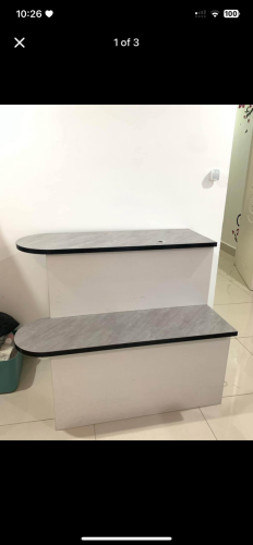 មានលក់ទូរ Cashier នៅថ្មី90%