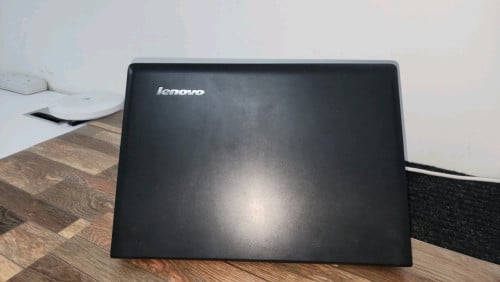 -CPU: Intel® Core™ i5-5200U @ 2.20GHz-RAM: 12GB