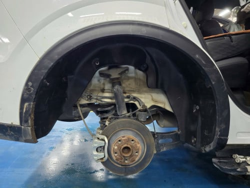 បន្ទះការពារភក់ប្លាស្ទិក Ford terriyori 2022-2025Telegram 📲0885979999