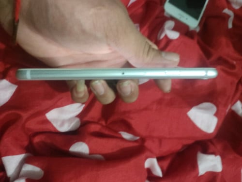 មាន iphone 8g