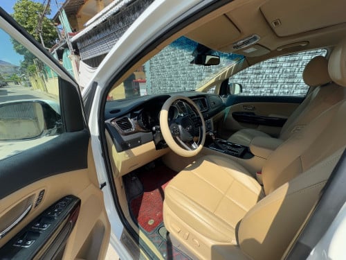 លក់ សាងបាន Kia Carnival 2019 full-option សាំង 2AW