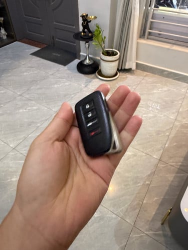 សោរ Lexus សុីន លក់
