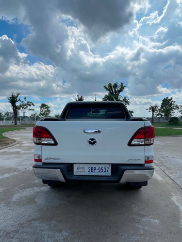 ឡានលក់Mazda BT50  លេខដៃឆ្វេងសុីនប៉ុង2ម៉ាសុីនប្រអប់លេខស្អាត