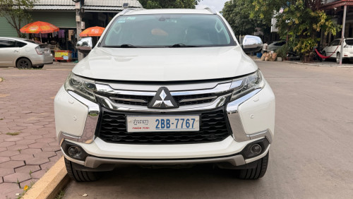 មហាសែននៅថ្មី Mitsubishi Pajero Sport Full ហ្សុីន១ជុំ