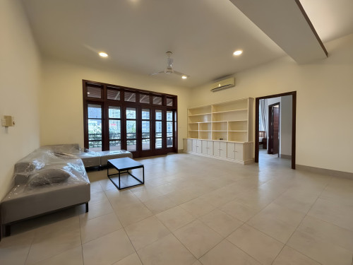 𝐅𝐨𝐫 𝐑𝐞𝐧𝐭: Newly Renovated 3-Bedroom Apartment – BKK1