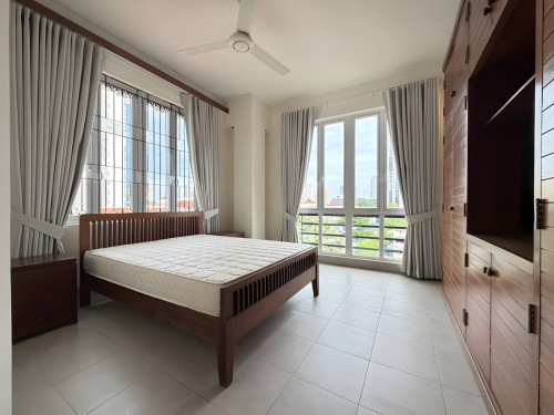𝐅𝐨𝐫 𝐑𝐞𝐧𝐭: Newly Renovated 3-Bedroom Apartment – BKK1