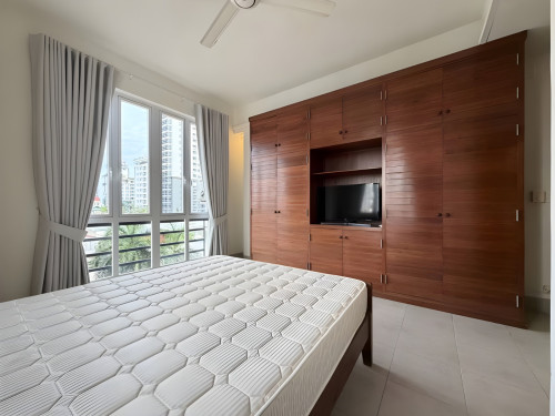 𝐅𝐨𝐫 𝐑𝐞𝐧𝐭: Newly Renovated 3-Bedroom Apartment – BKK1