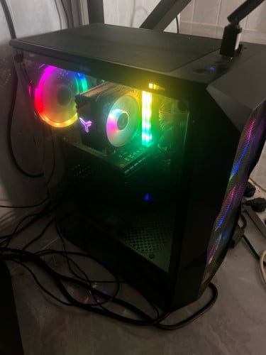 លក់ PC Ram16GB NVIDIA GTX 1650 4GB monitor MSI 24 inchកោង speaker Logitech មាន subwoofer