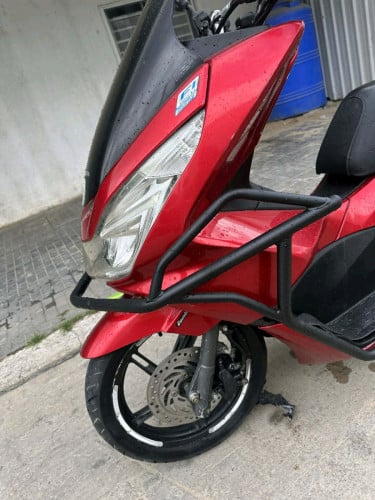 ម៉ូតូលក់ PCX ឆ្នាំ 2015 មានពន្ធត្រឹមត្រូវ