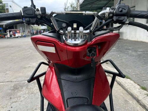 ម៉ូតូលក់ PCX ឆ្នាំ 2015 មានពន្ធត្រឹមត្រូវ