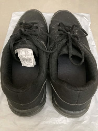ស្បែកជើងបុរស Quechua (Decathlon)