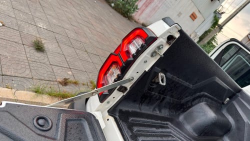 មហាថ្មី Toyota Hilux Revo V-edition 024 ហ្សុីន១ជុំ