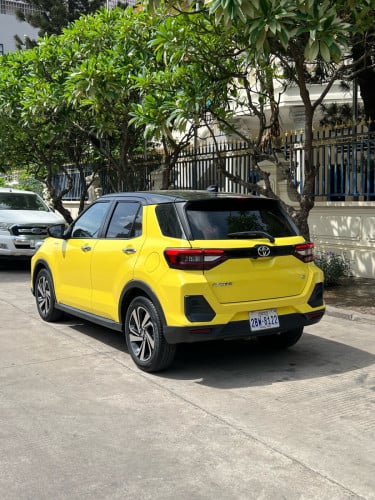 មហាសែនថ្មីតំលៃពិសេស Toyota RAIZE 2023 ម្ចាស់ទីមួយ